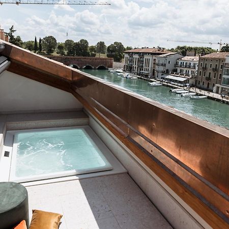 Pavillon Suite & Apartments Peschiera del Garda Exteriör bild