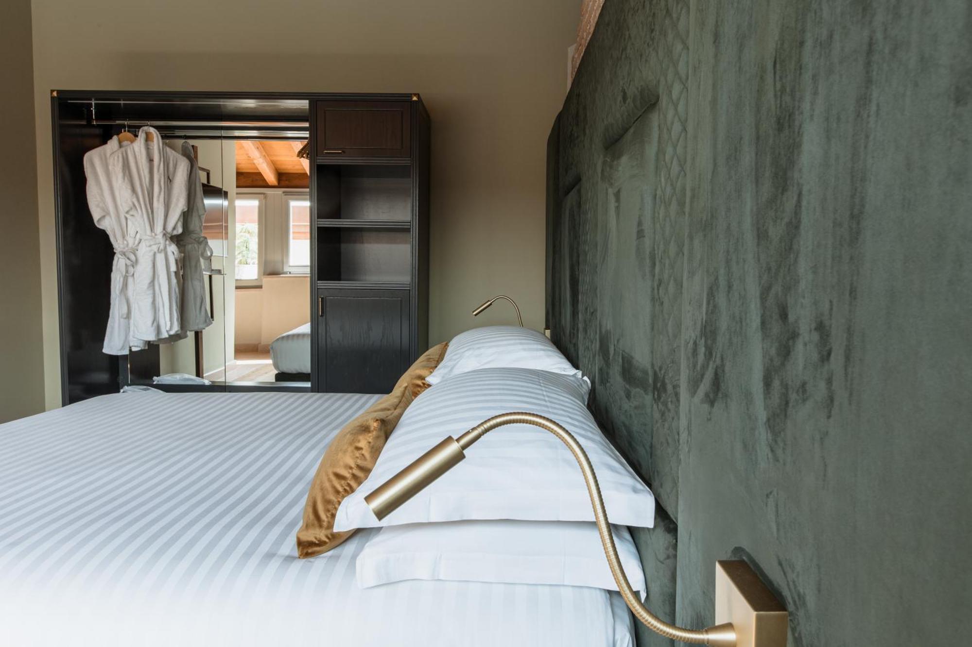 Pavillon Suite & Apartments Peschiera del Garda Exteriör bild